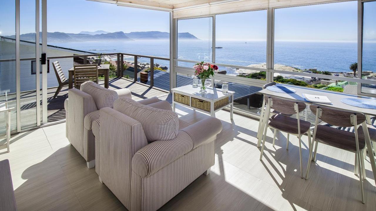 Penguins View Guesthouse بلدة سيمون المظهر الخارجي الصورة