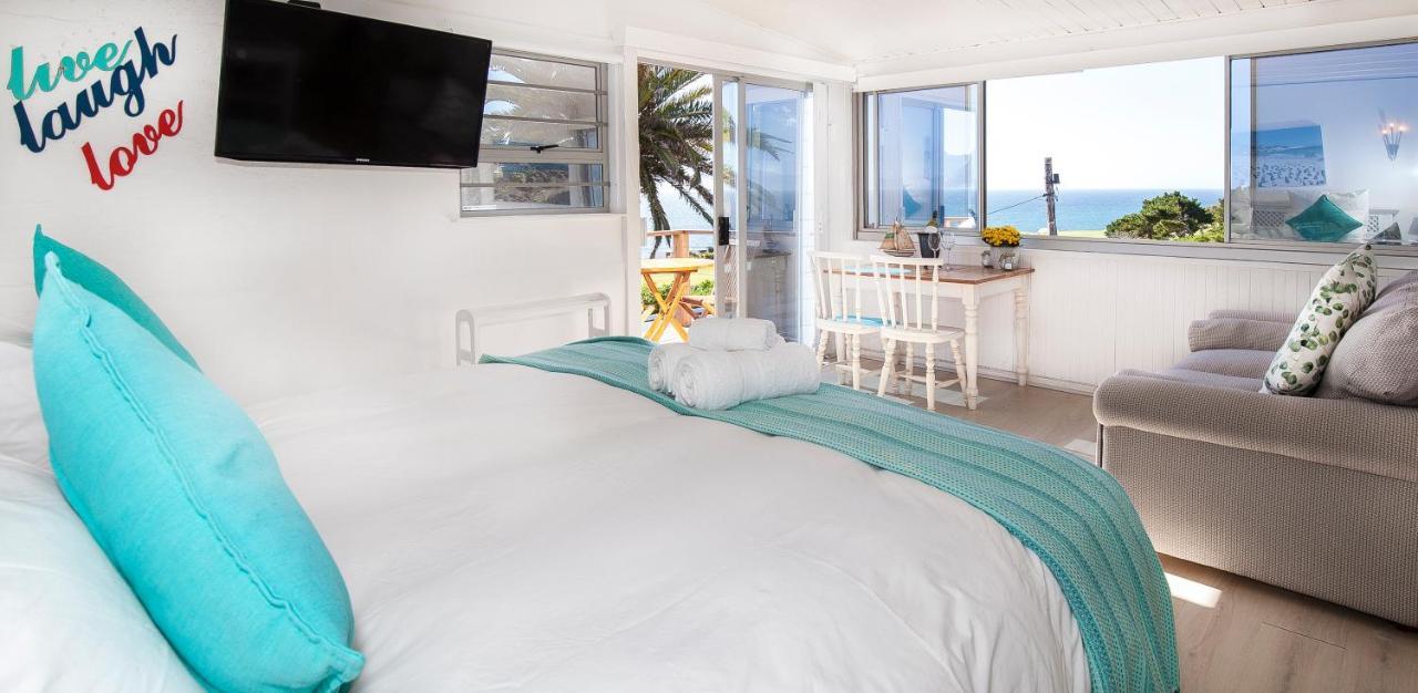 Penguins View Guesthouse بلدة سيمون المظهر الخارجي الصورة
