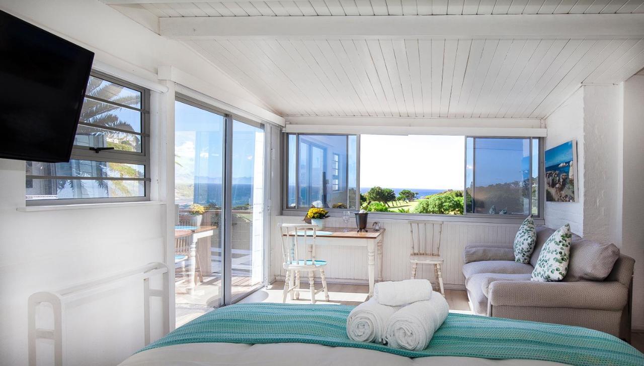 Penguins View Guesthouse بلدة سيمون المظهر الخارجي الصورة