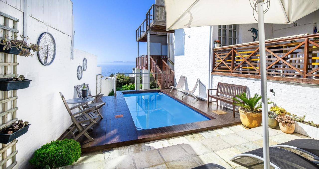 Penguins View Guesthouse بلدة سيمون المظهر الخارجي الصورة