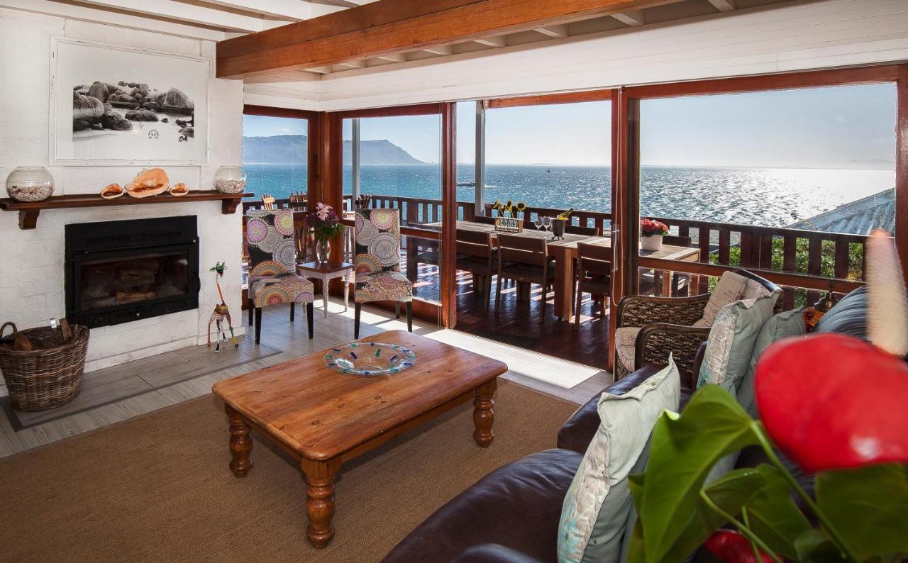 Penguins View Guesthouse بلدة سيمون المظهر الخارجي الصورة