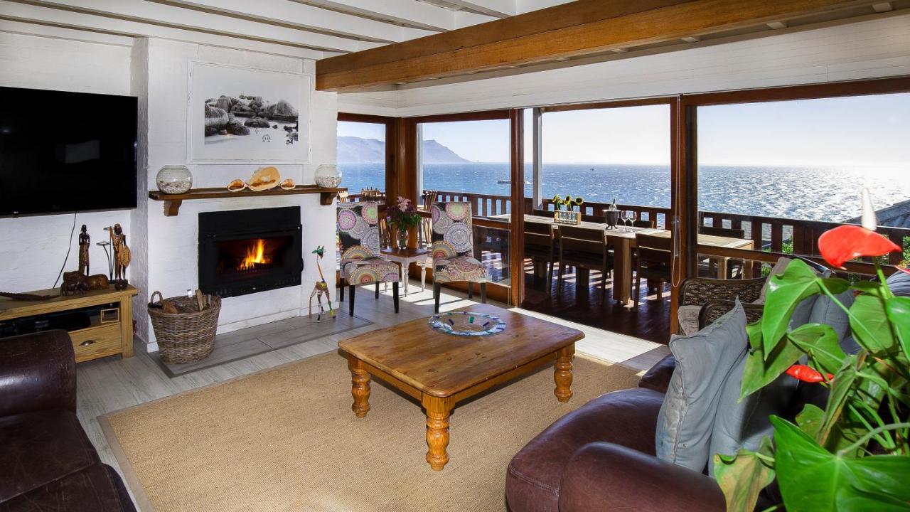 Penguins View Guesthouse بلدة سيمون المظهر الخارجي الصورة