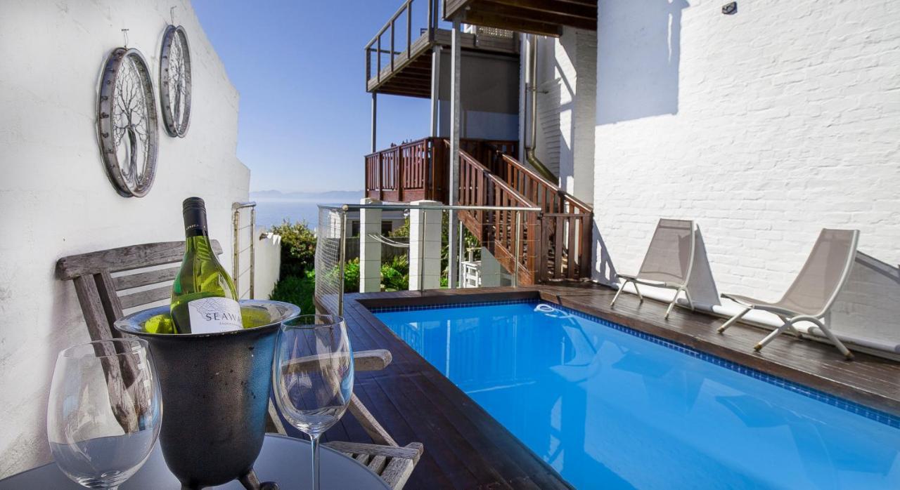 Penguins View Guesthouse بلدة سيمون المظهر الخارجي الصورة