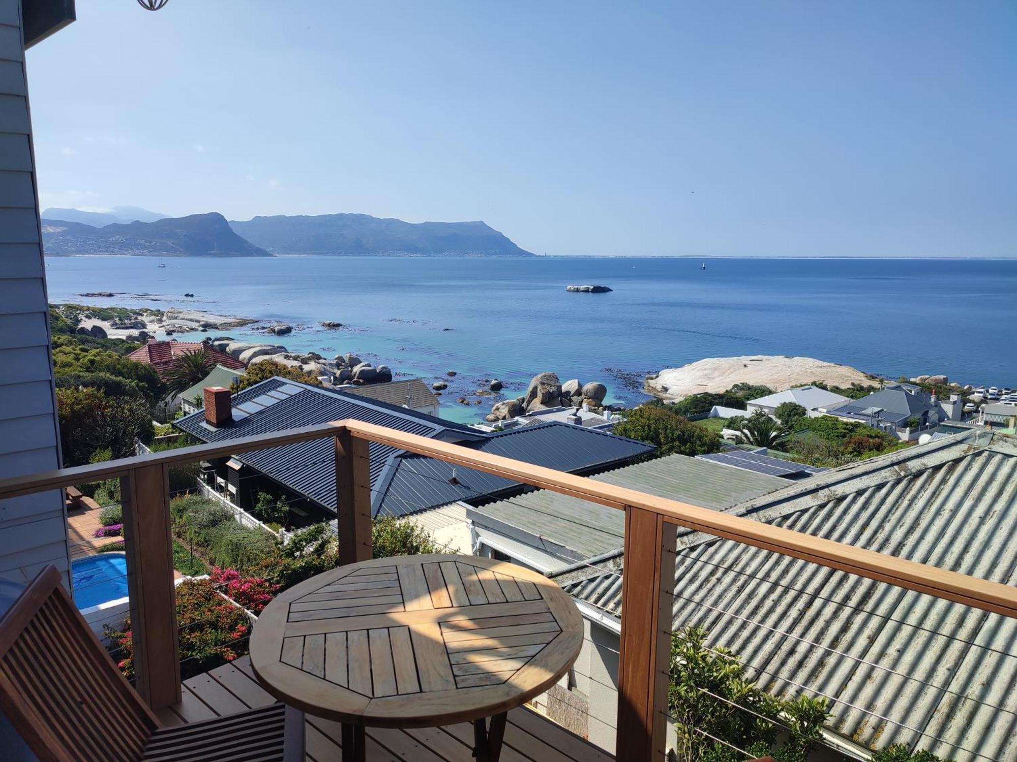 Penguins View Guesthouse بلدة سيمون المظهر الخارجي الصورة
