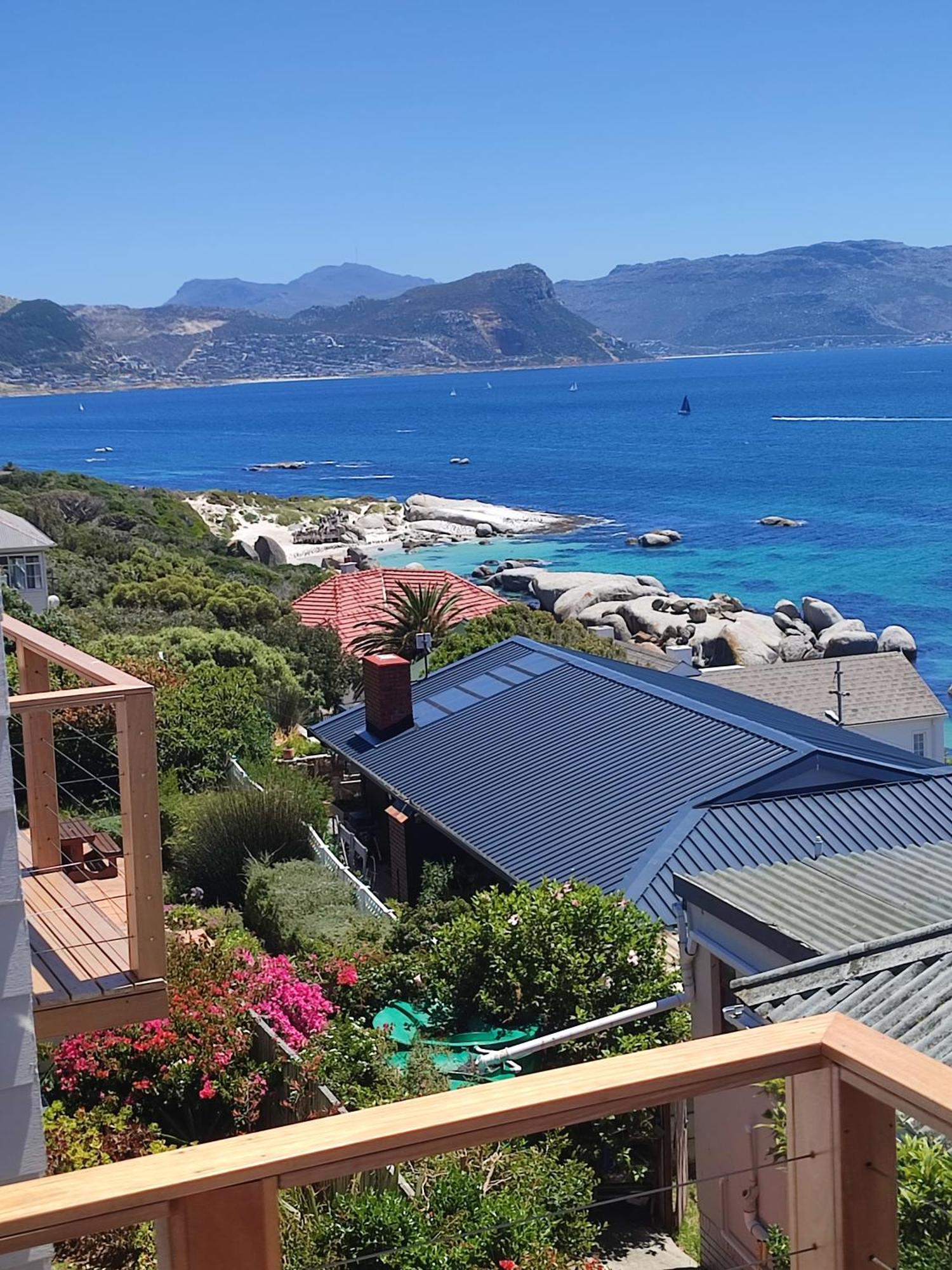 Penguins View Guesthouse بلدة سيمون المظهر الخارجي الصورة