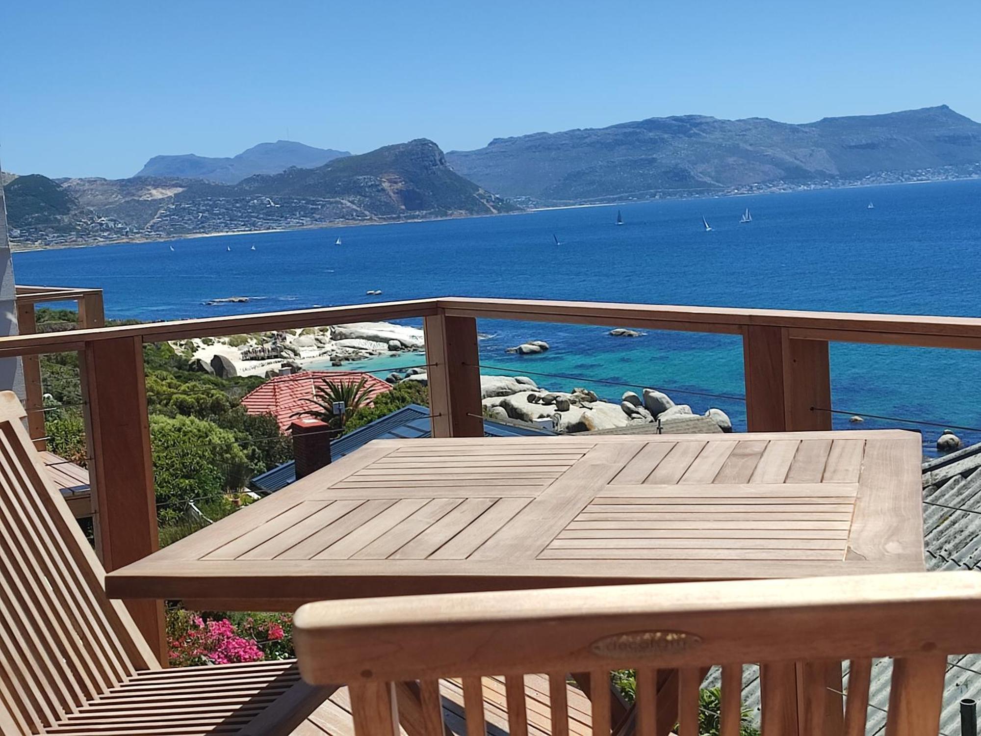 Penguins View Guesthouse بلدة سيمون المظهر الخارجي الصورة