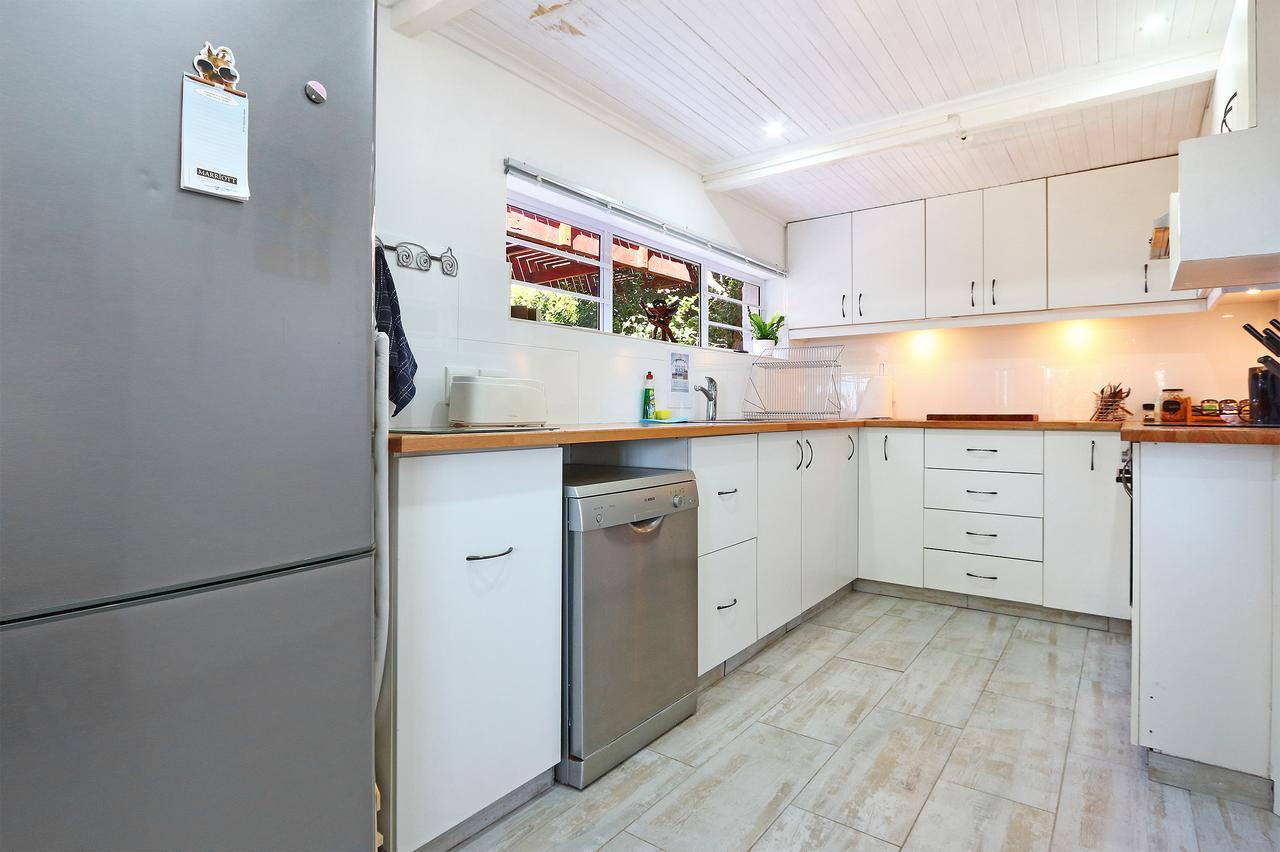 Penguins View Guesthouse بلدة سيمون المظهر الخارجي الصورة